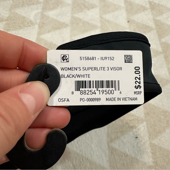 Adidas black super lite 3 visor - Picture 3 of 3